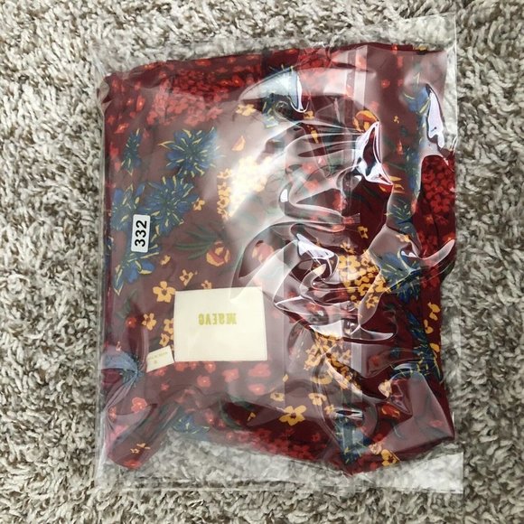 mauve long sleeve blouse floral design Size Medium Roll Cuff Buttons - Picture 9 of 9